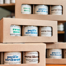 Load image into Gallery viewer, Surprise 4 Pack of Misc Sized Candles - LIMITED EDITION ✨
